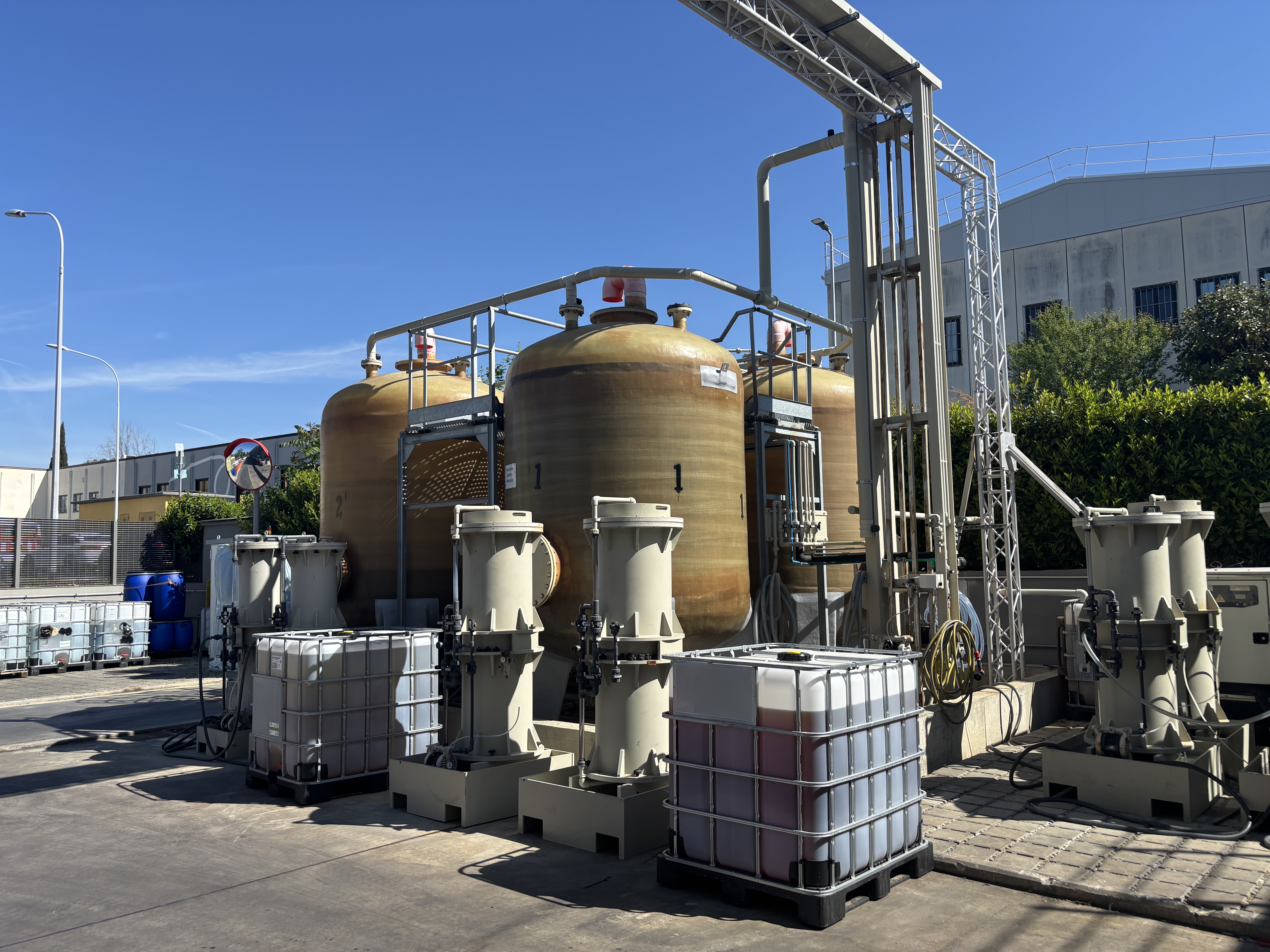 Batteria serbatoi ART. 5 presso cliente in Toscana