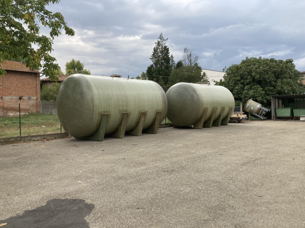 ART. 8 – Serbatoio orizzontale a fondi bombati, su selle